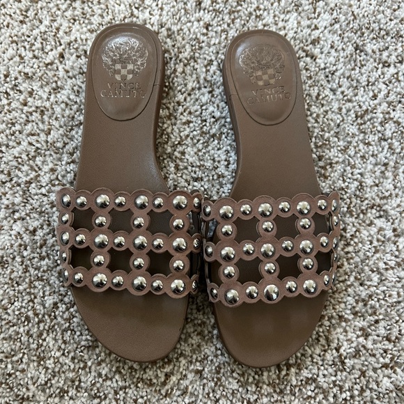 VINCE CAMUTO Ellana sandal - Picture 1 of 3